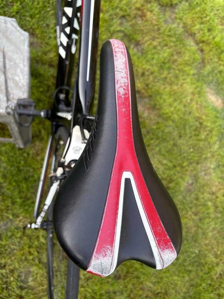 Rower szosowy Giant Defy Carbon, SRAM Apex, rozmiar L