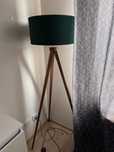 Lampa stojąca zielona