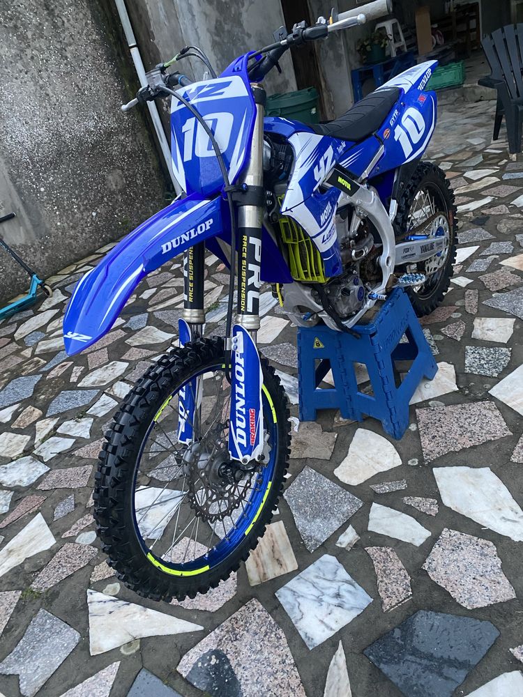 Yamaha yzf 450.