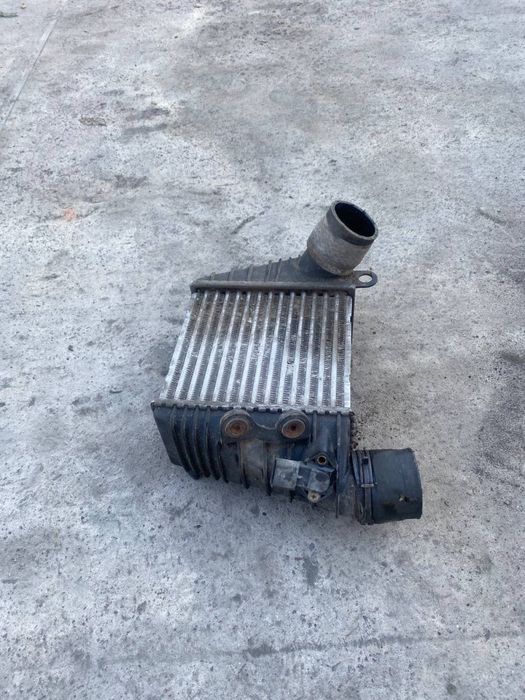 Інтеркулер фольцваген гольф 4-3. 1,9дизель