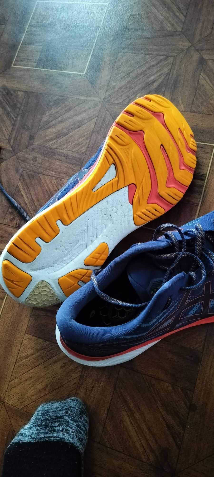 Кросівки чоловічі Asics