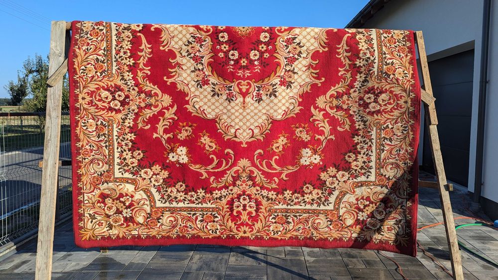 Sprzedam dywan w bardzo dobrym stanie