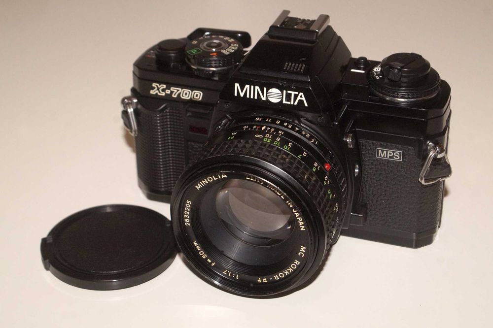 Minolta X-700 + MD 50mm f/1.7 (XD)