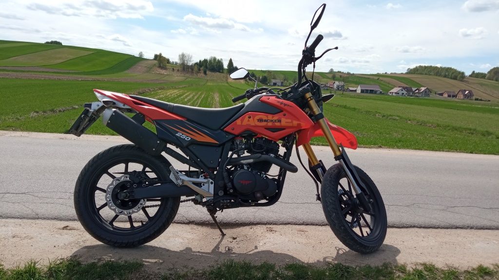 Zipp Tracker 250r