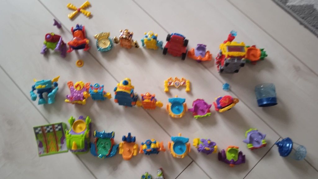 Super zings,  super things pojazdy