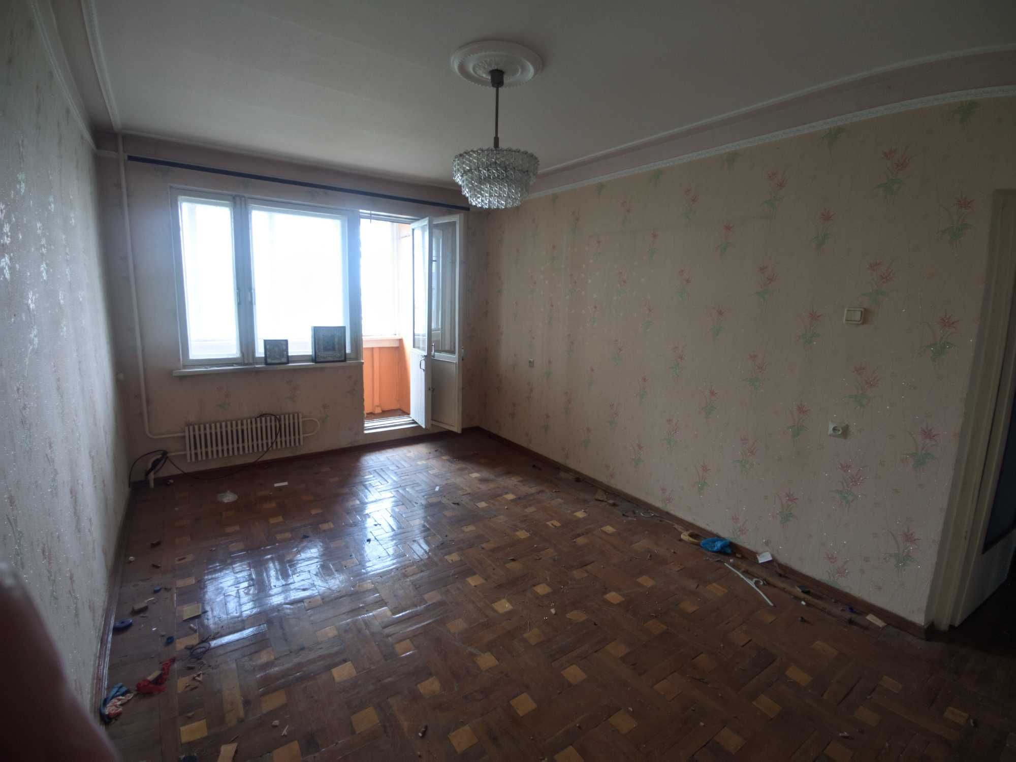G4 Продам 3 х ком. квартиру  в 2 х минутах от метро Масельского