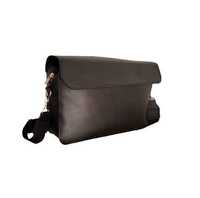 Czarna skórzana torebka na ramię wykonana ręcznie