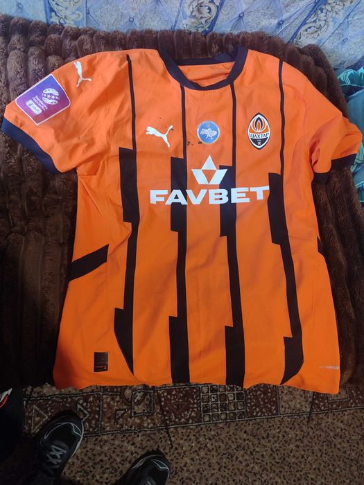 Фудболка Л.Траоле з підписами Конопля юхим, Даріо Серина,Дмитро Різник