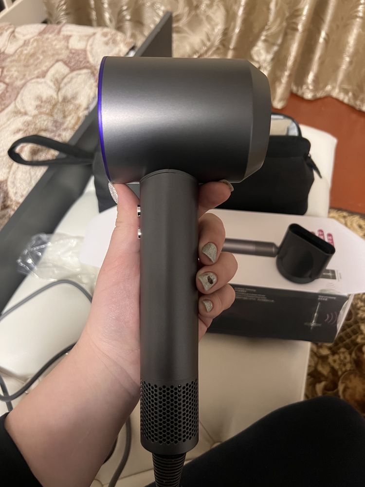 Продам фен.