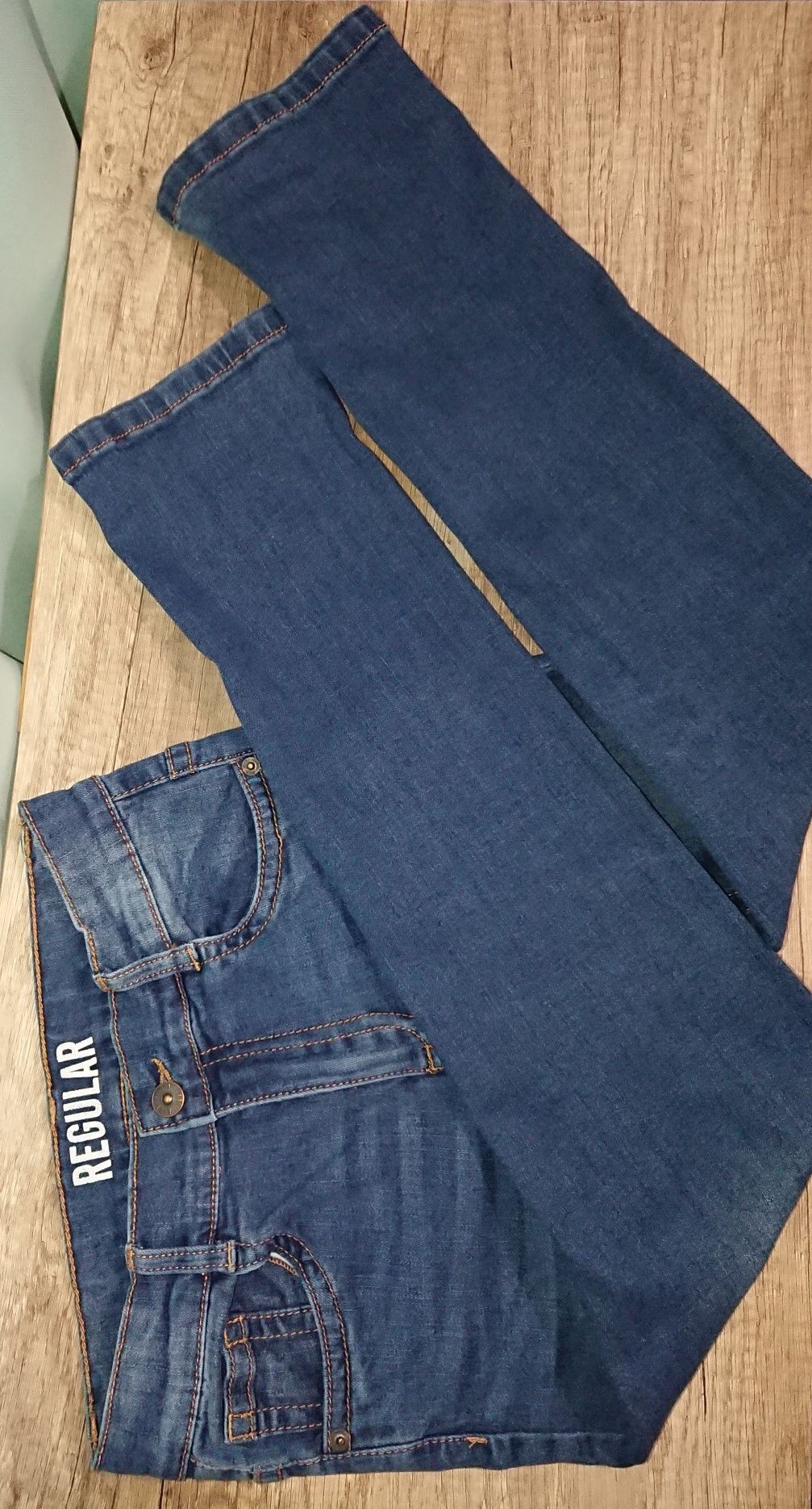 Spodnie jeans 140 regular