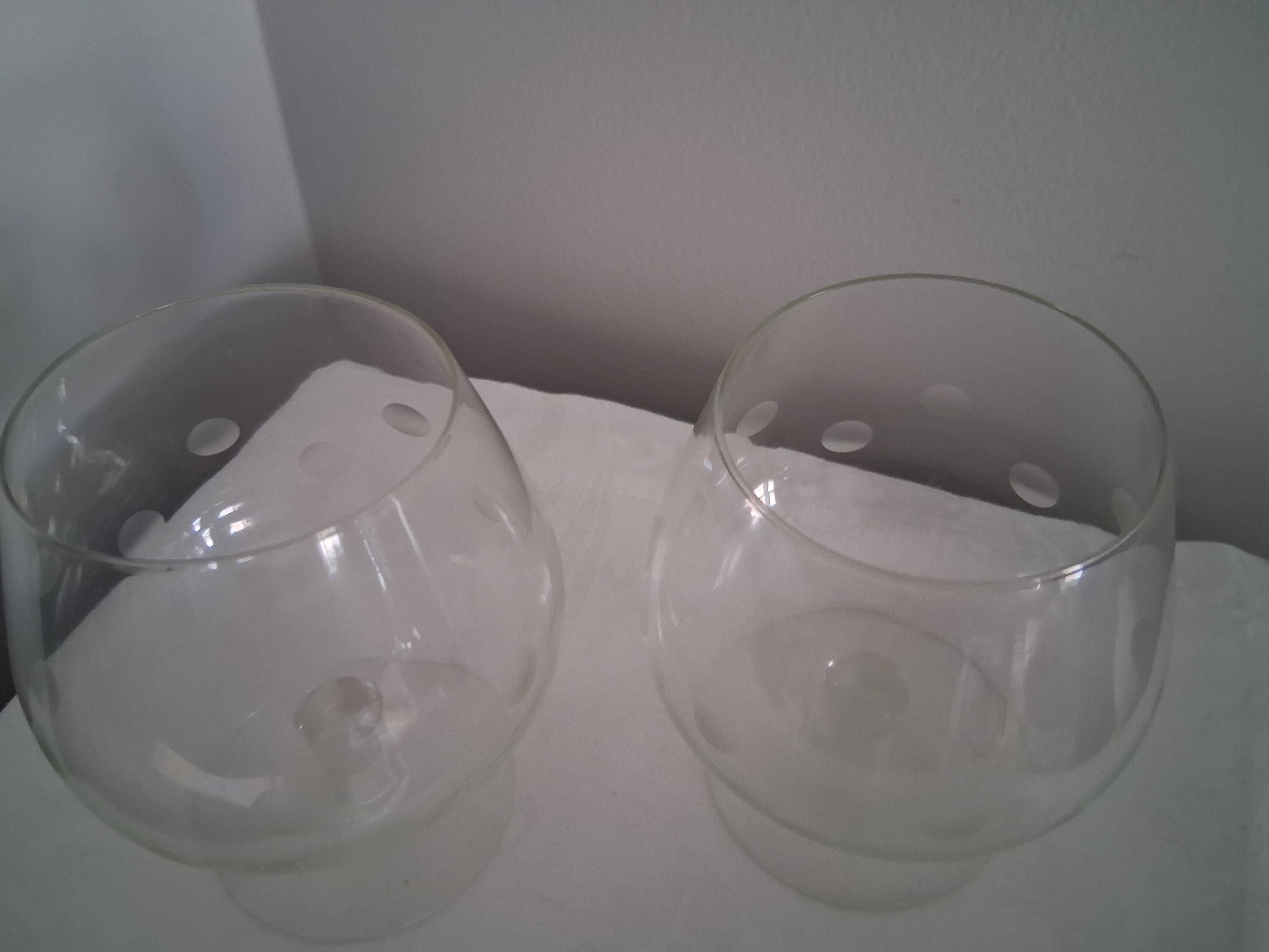 2 copos balão com apontamento decorativo de bolas (Portes incluídos)