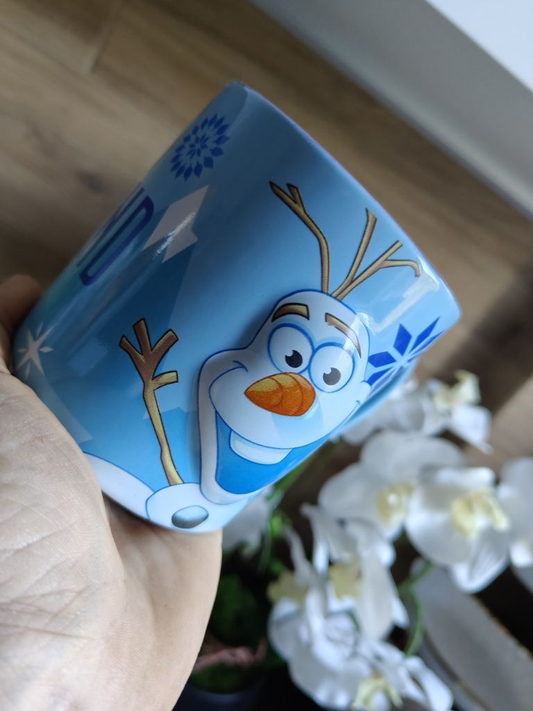 Zimowy niebieski kubek z bałwankiem 3 d