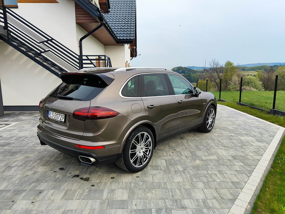 Porsche Cayenne 3.0tdi (wymieniony rozrząd) stan idealny