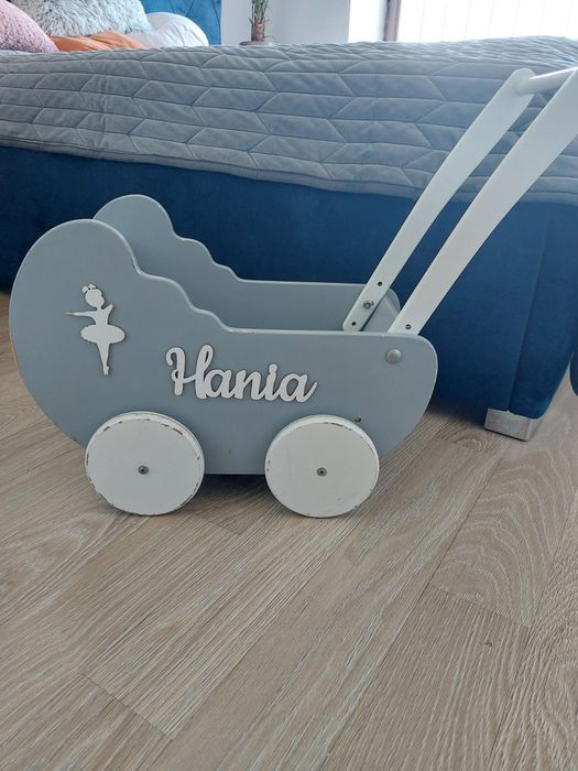 Drewniany wózek dla lalek