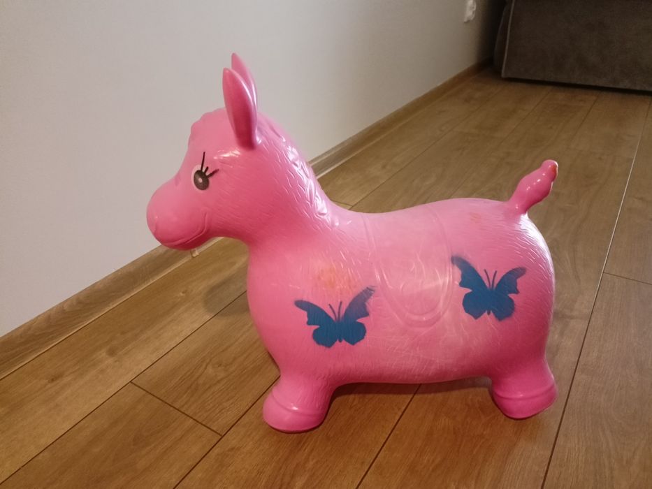 Skoczek różowy krowa