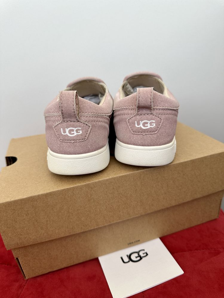 Мокасини Ugg з паєтками