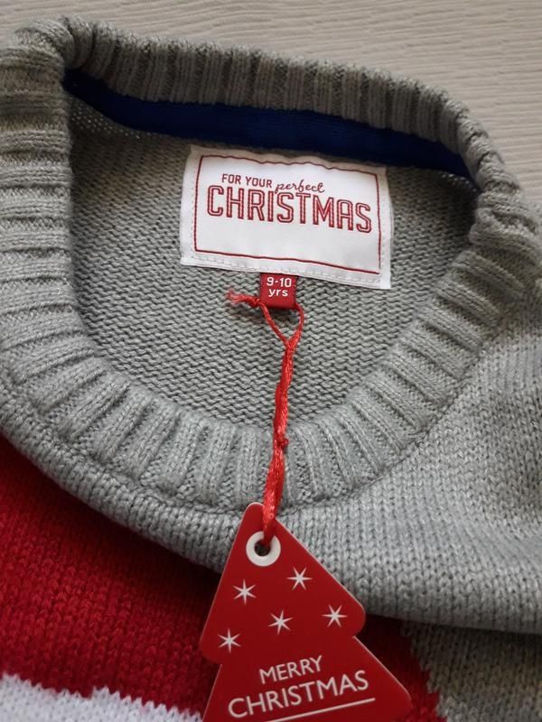 Суперовый свитер в новогодний принт на 9-10 лет christmas
