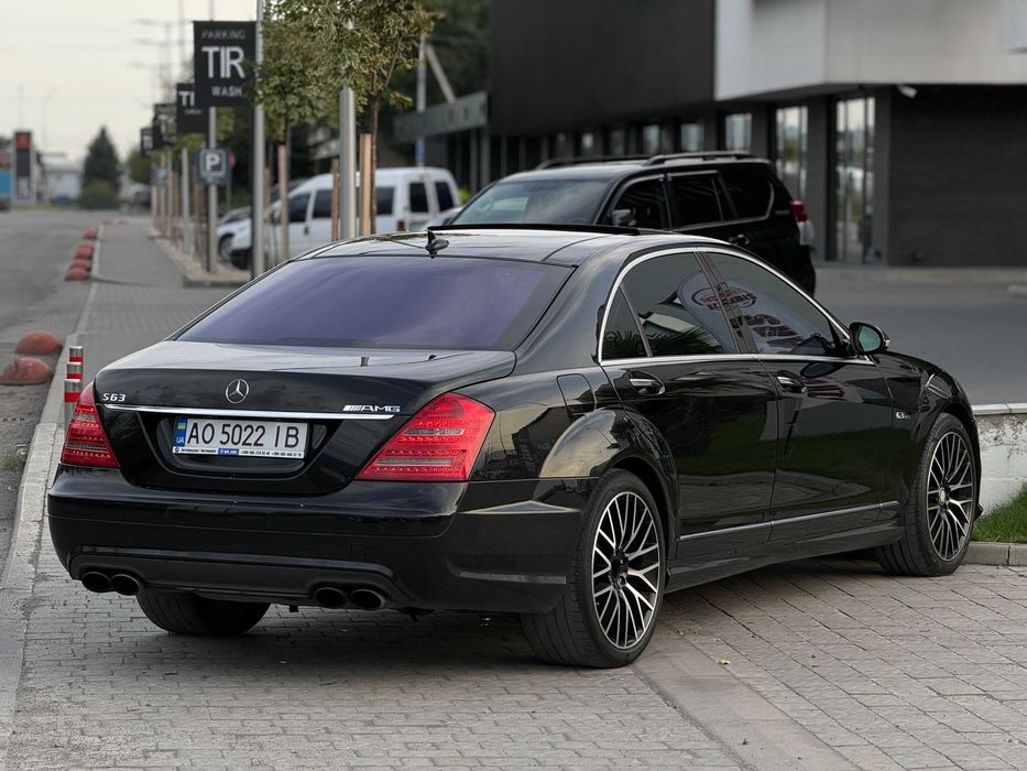 Mercedes-Benz S63 AMG