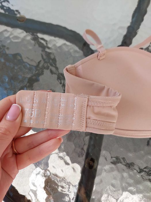 Biustonosz Magnolia (nowy, beżowy, rozmiar 75B)