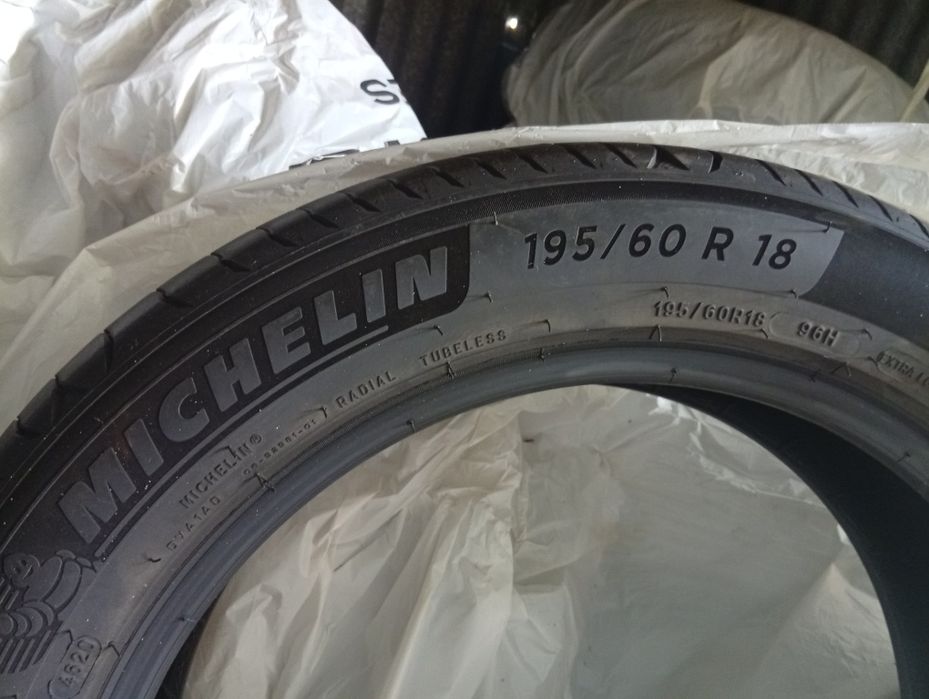 Pneus Michelin E-Primacy