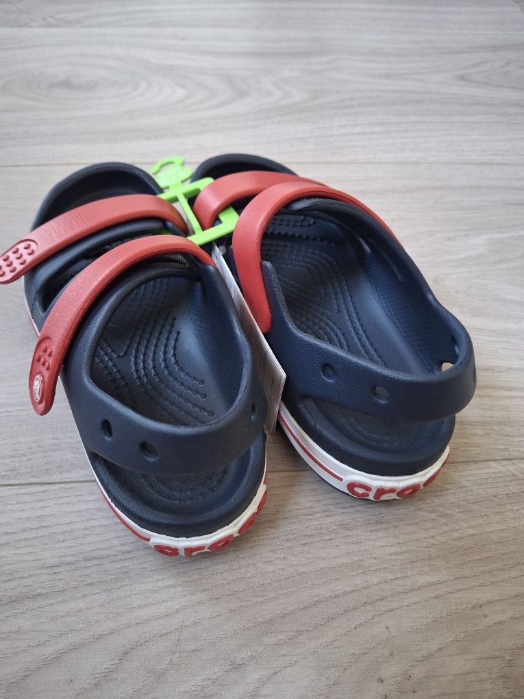 CROCS sandały C13: 30-31
