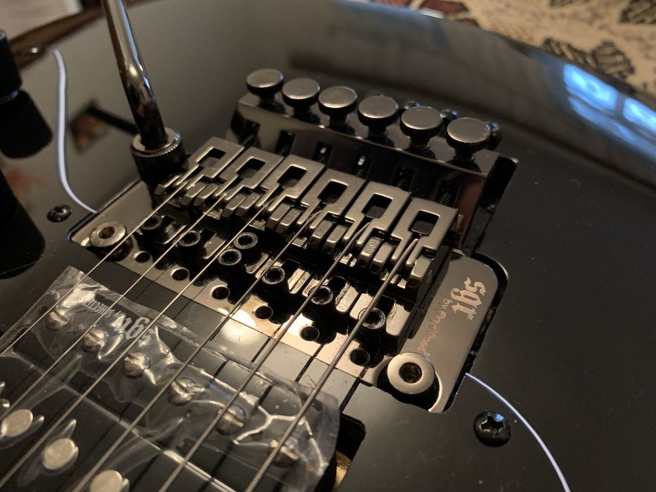 Електрогітара SGR by Schecter Banshee-6 FR BLK