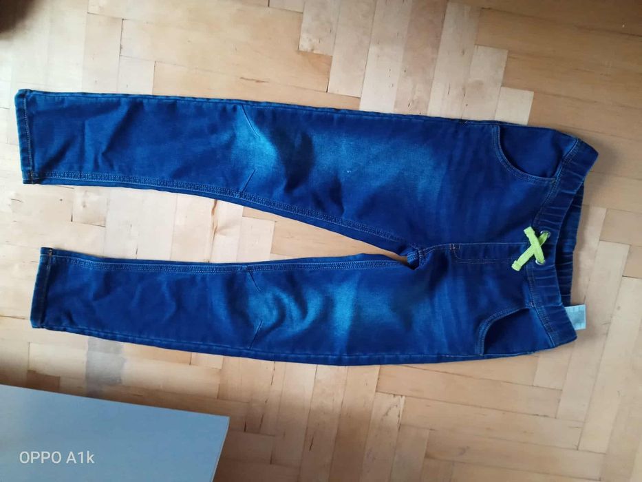 Spodnie dla chłopca 152