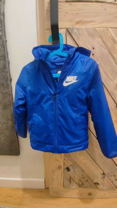Kurteczka jesienna Nike 3/4 lata