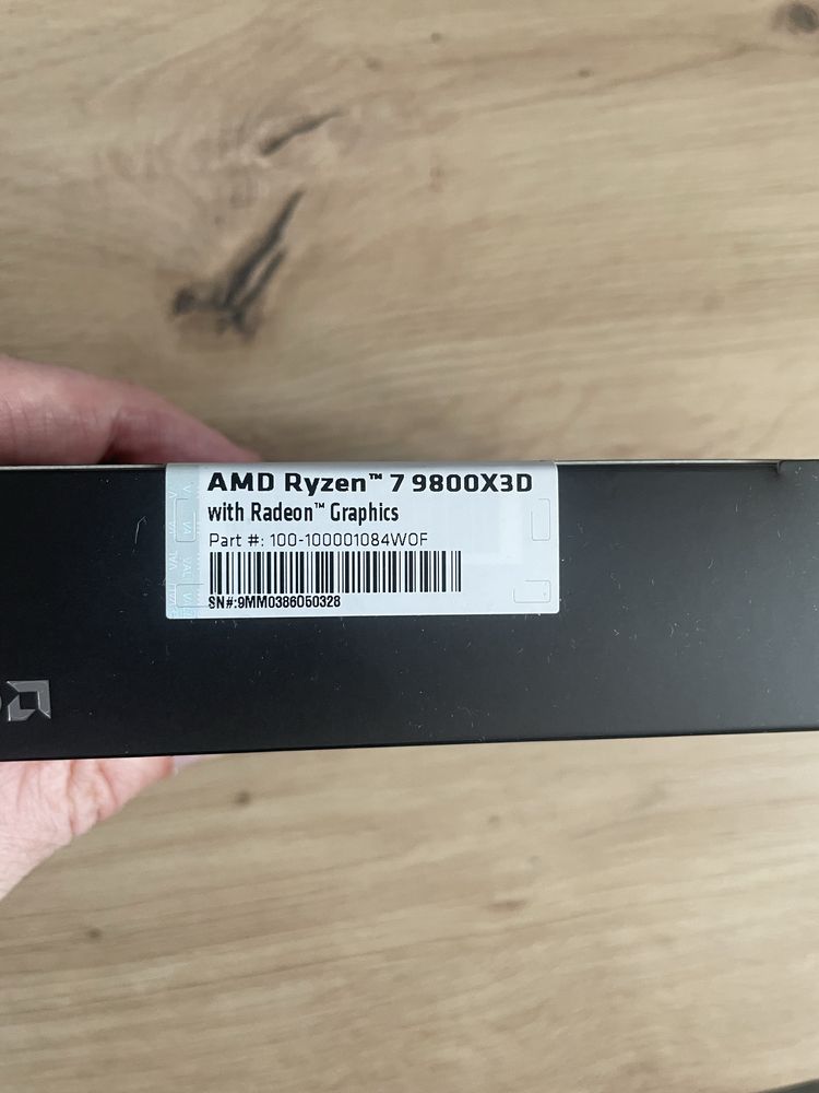 AMD Ryzen 7 9800X3D