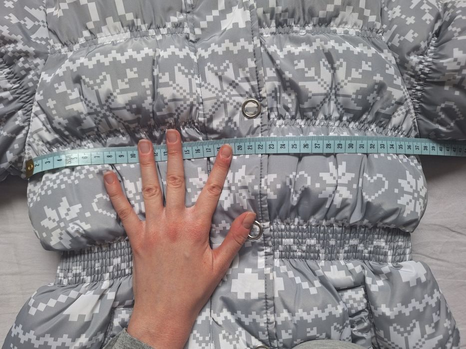 Dziewczęca szara kurtka zimowa