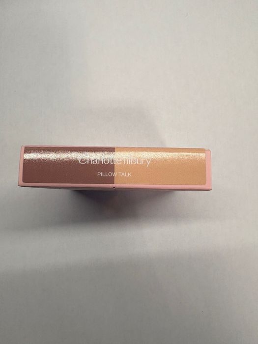 Róż do policzków Charlotte Tilbury Pillow talk cheek to chic