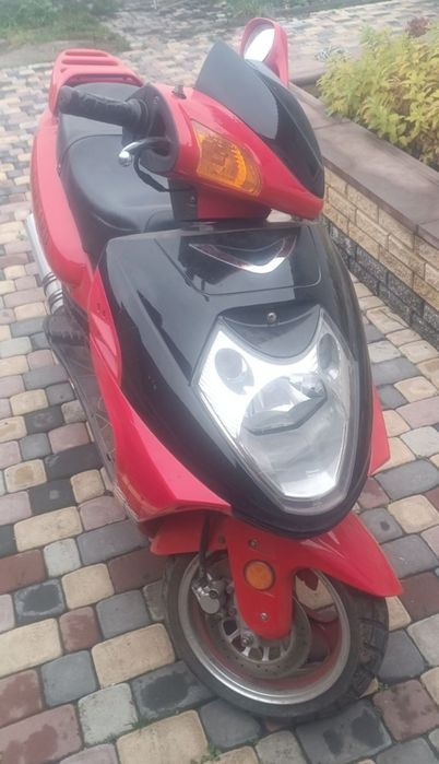 Продам скутер в гарному стані