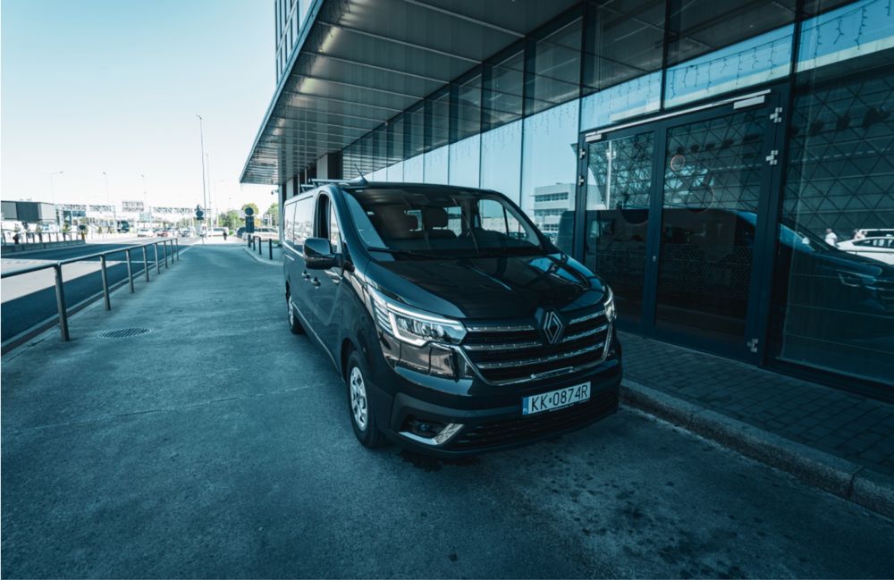 WYPOŻYCZALNIA - Bus Renault Trafic Long 9-cio osobowy AUTOMAT
