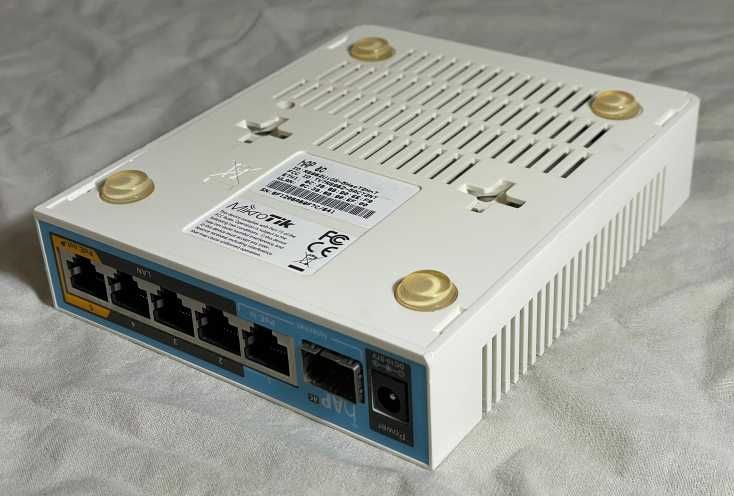 RouterBoard Mikrotik hAP ac ( RB962UiGS-5HacT2HnT )