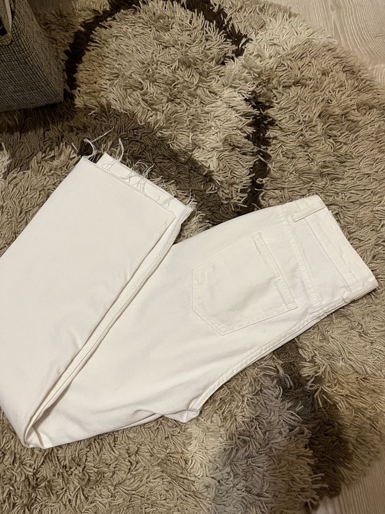 Стильні жіночі джинси Zara, нові, 34 розмір