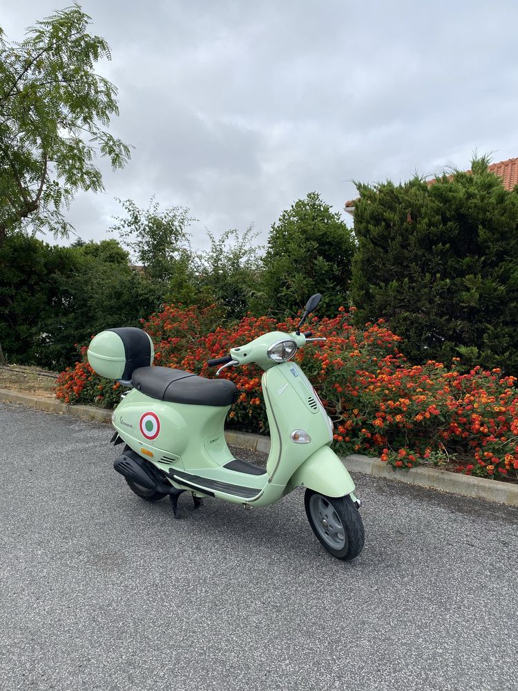 Vespa et4  150-4T