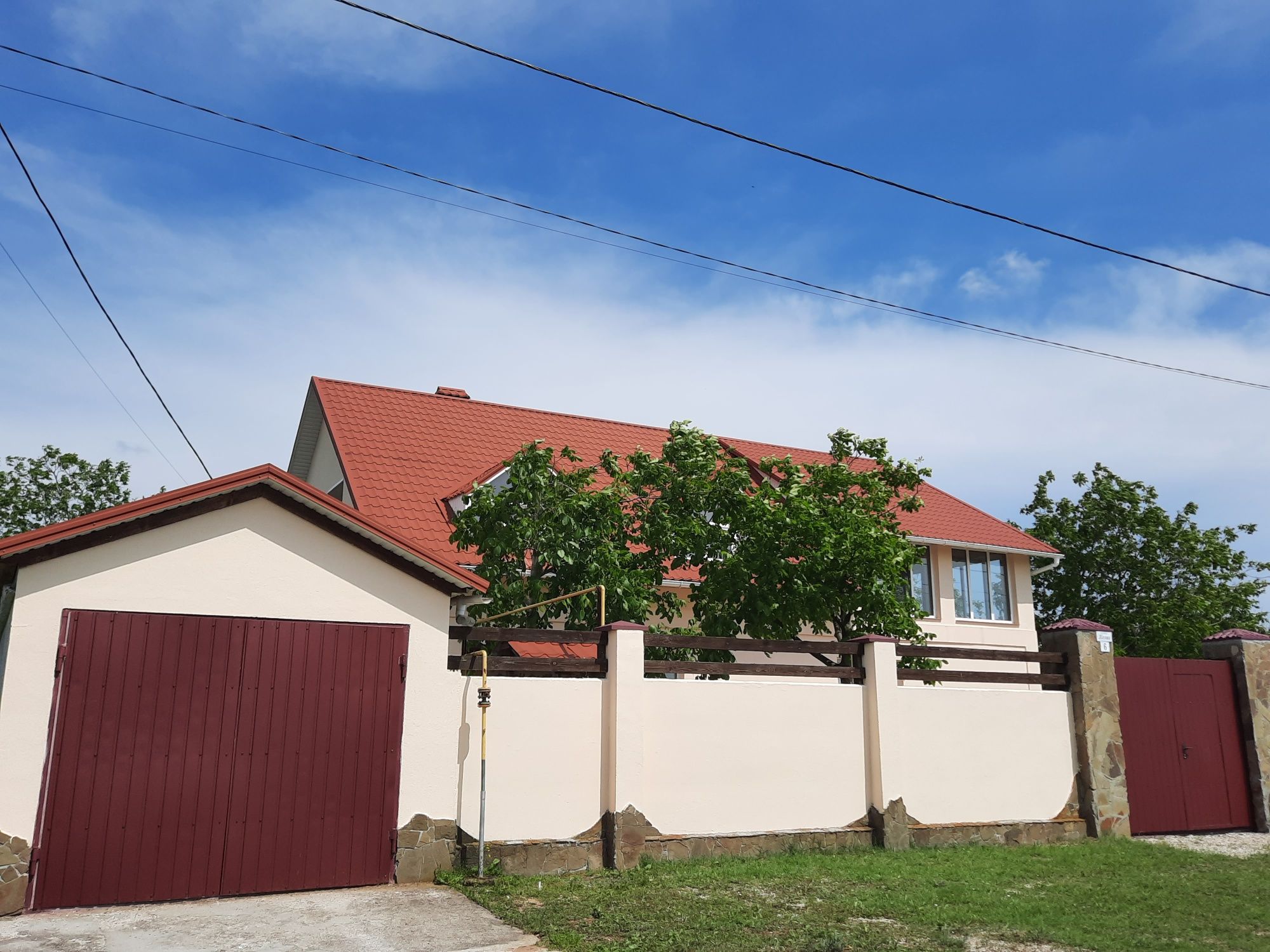 Продам классный дом у реки.Цена супер!!!