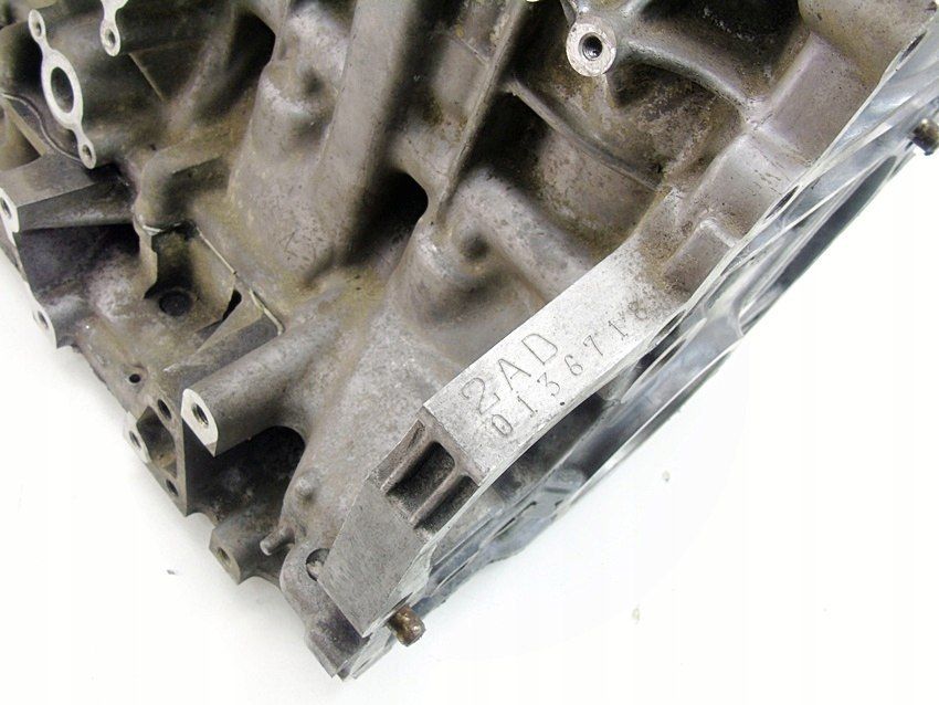 Blok Silnika 2Ad 2.2 D4D Avensis Rav4 Corolla Verso Is200 Auris