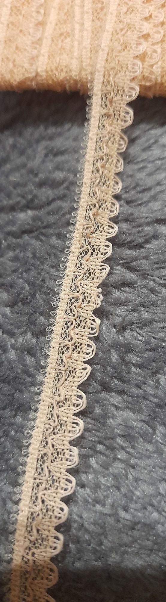 7 Mts. Renda cor beje com 0,50 cm - Nova