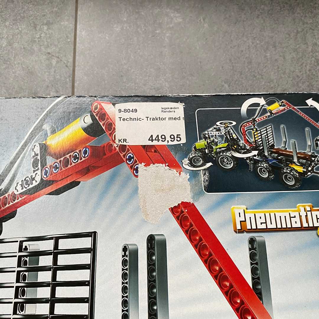 LEGO 8049 Technic Traktor z ładowarką kłód