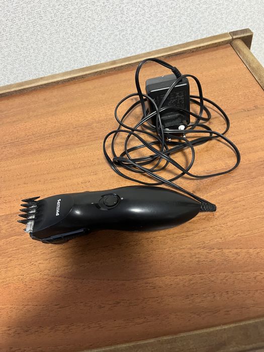Машинка для стрижки волосся Philips Series 1000 QC5002
