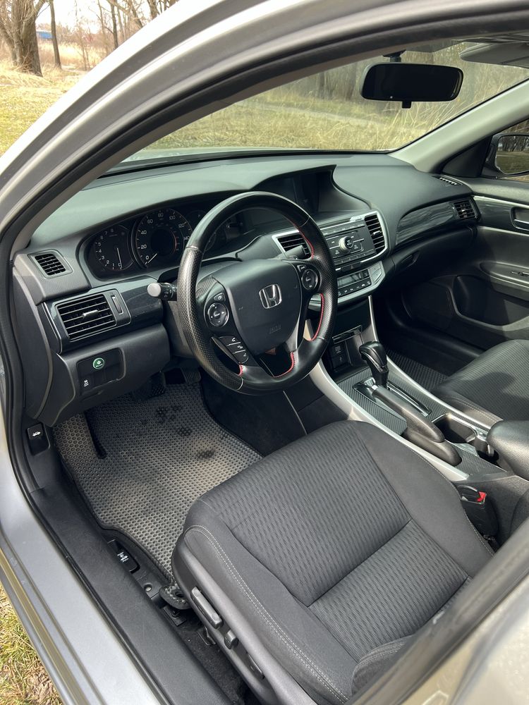 Продам Honda Accord IX