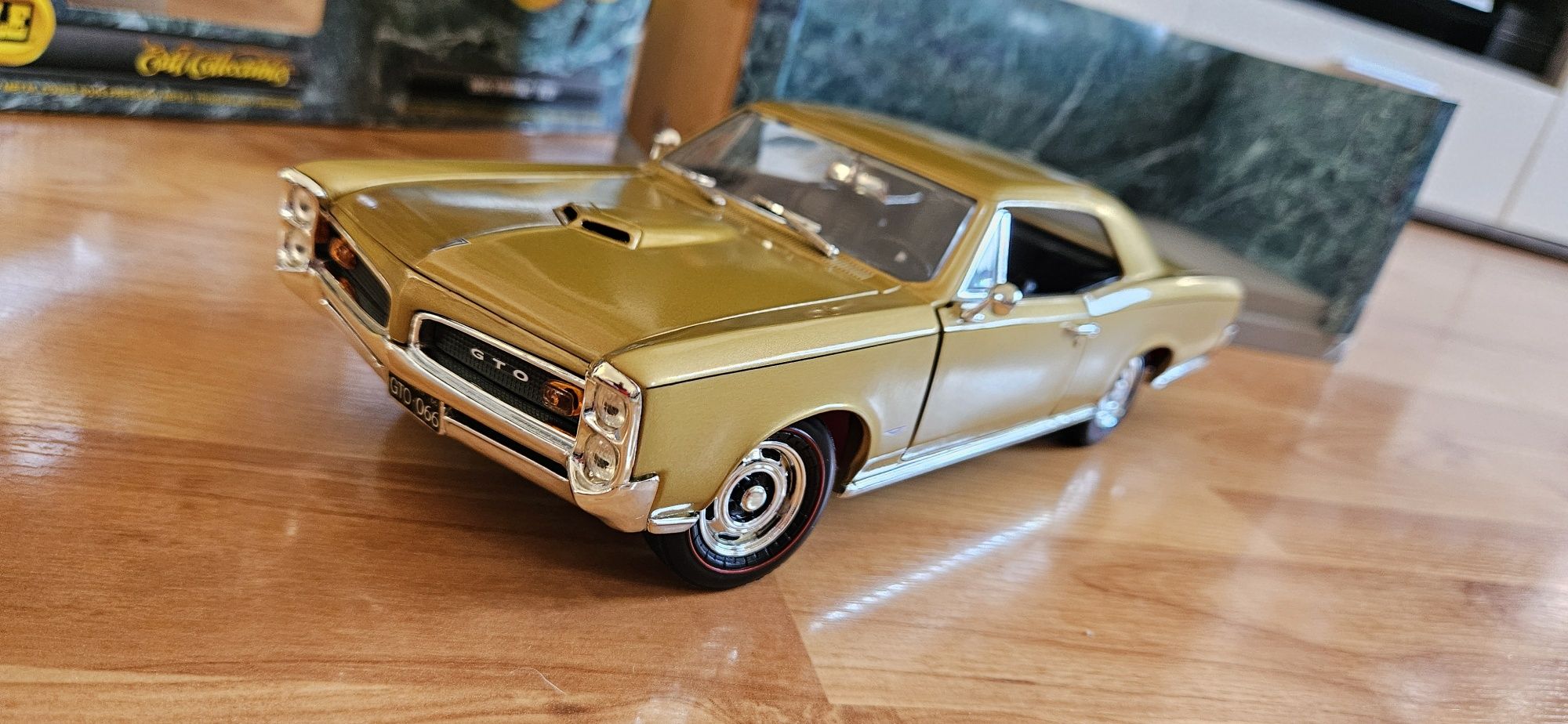 1:18 Ertl Pontiac GTO
