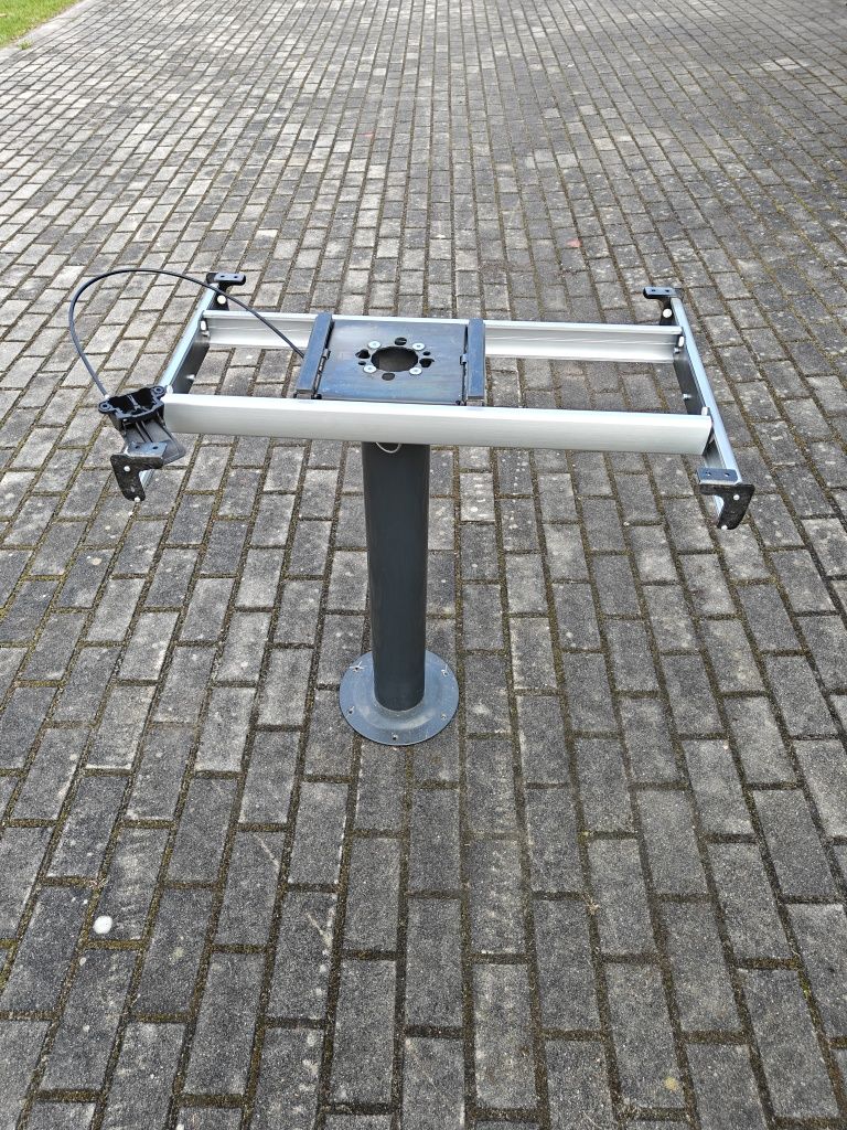 Noga stołu z regulowaną ramą kamper