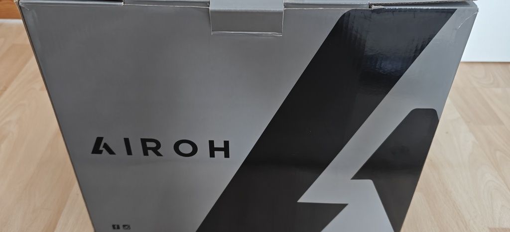 Kask motocyklowy Airoh kommander