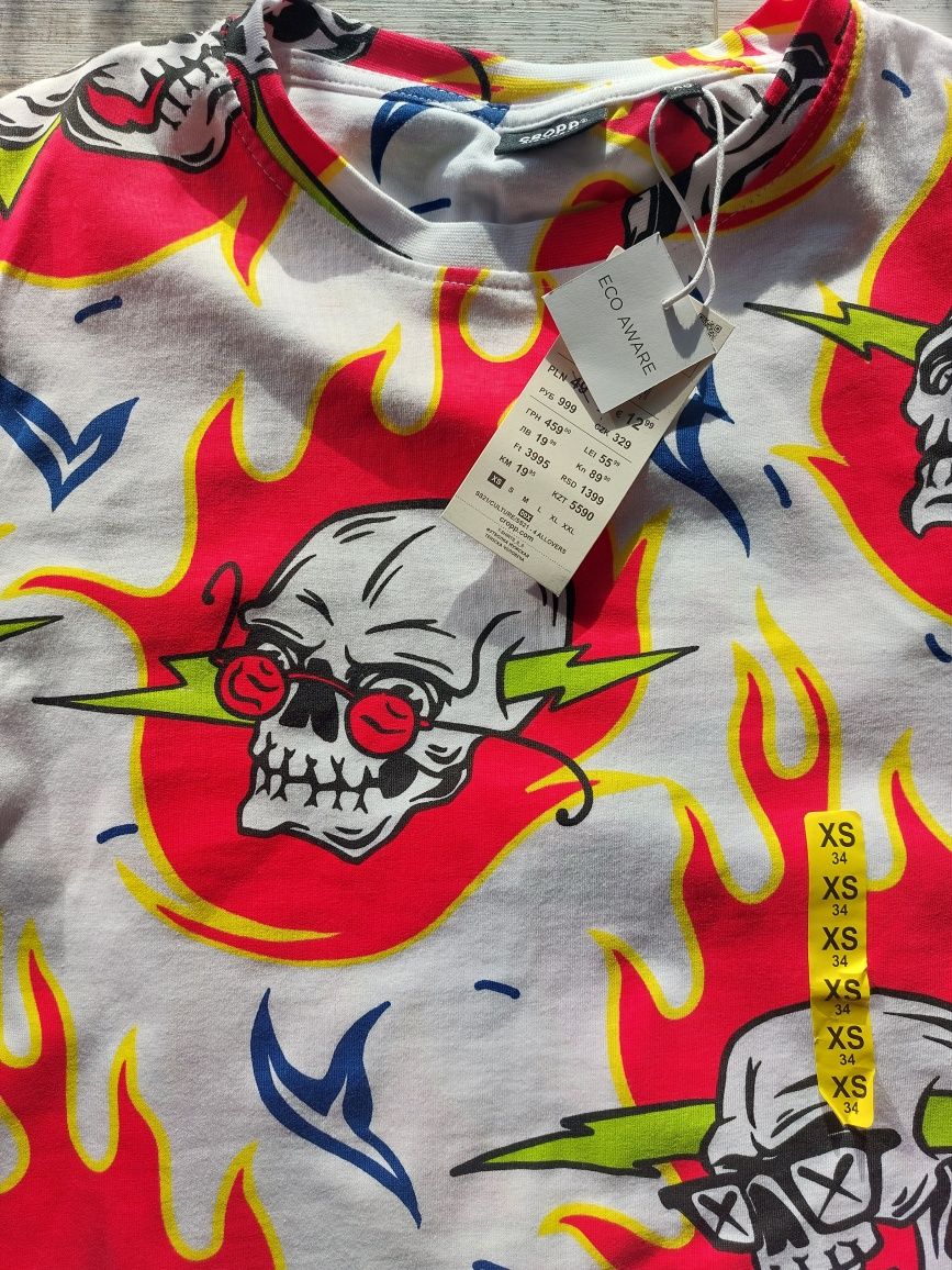 T-shirt Cropp koszulka w czaszki