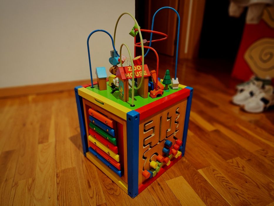 Brinquedo Criança - Caixa Multifunções