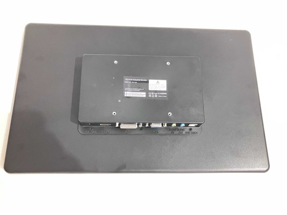 Przenośny przemysłowy monitor dotykowy 15,6 cala
