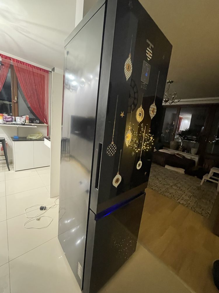 Холодильник Samsung RL55VTEBG чорне скло. Стан ідеал