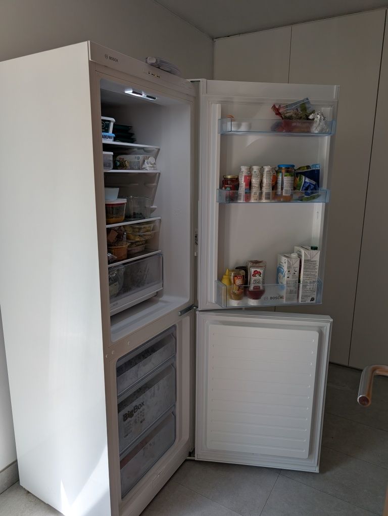 Frigorífico Bosch com 3 anos